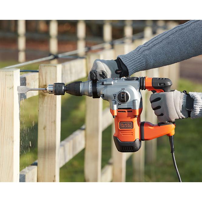 Kombinované kladivo Black Decker BEHS03K