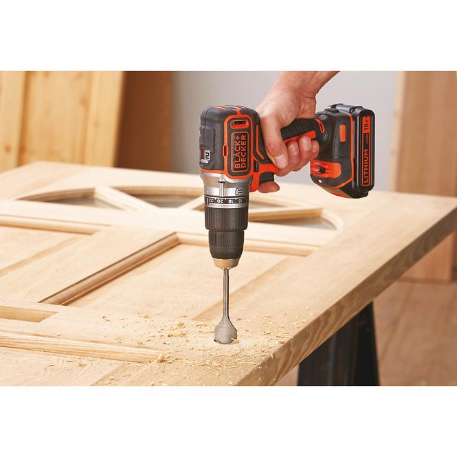 Aku vrtačka s příklepem Bezuhlíková  Black&Decker BL188K 18V